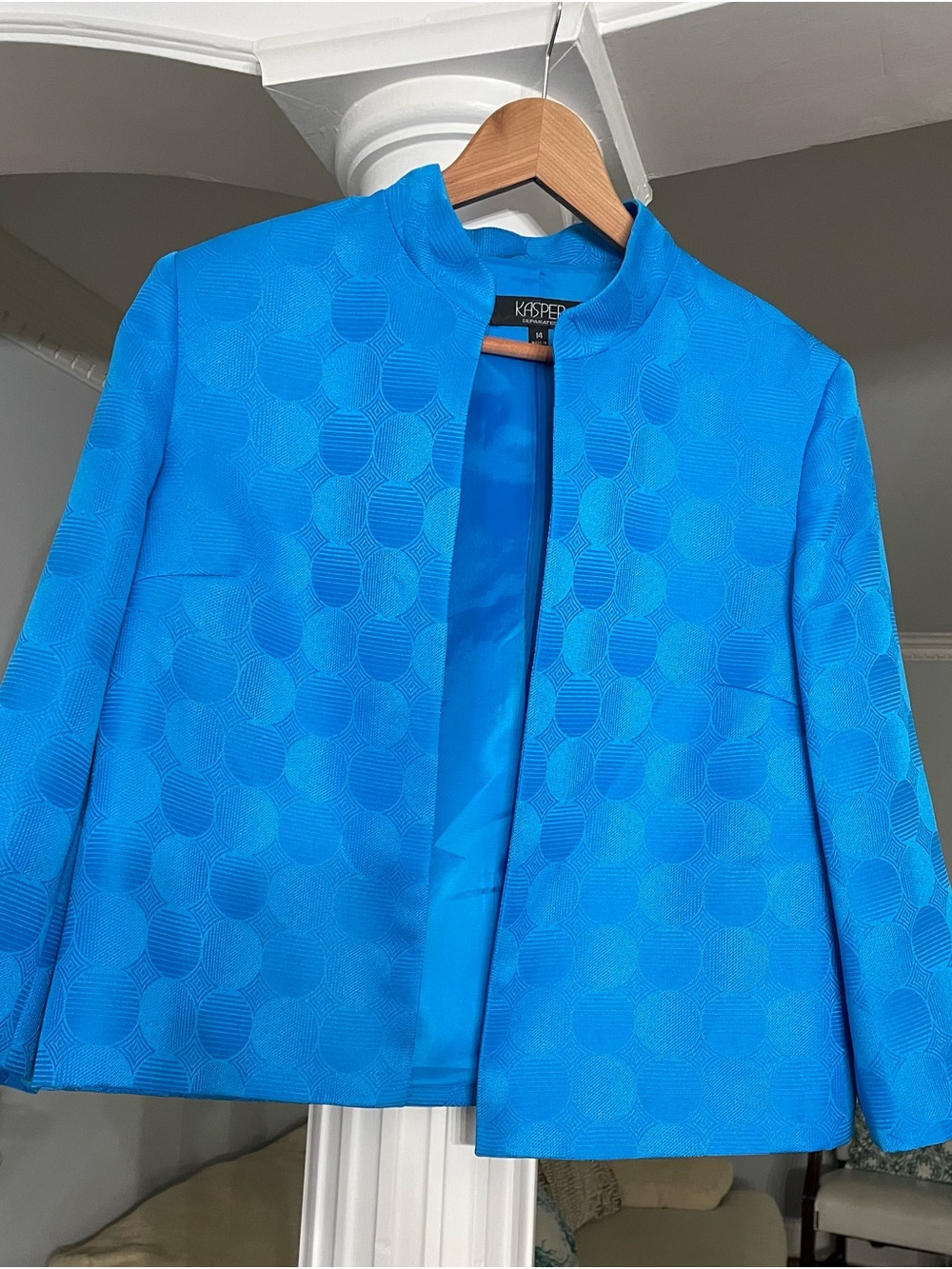 Kasper Bright Blue Textured open front Jacquard jacket or topper blazer. Women’s